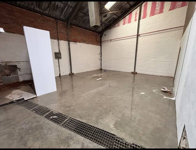 645M² WAREHOUSE TO LET IN EPPING INDUSTRIAL